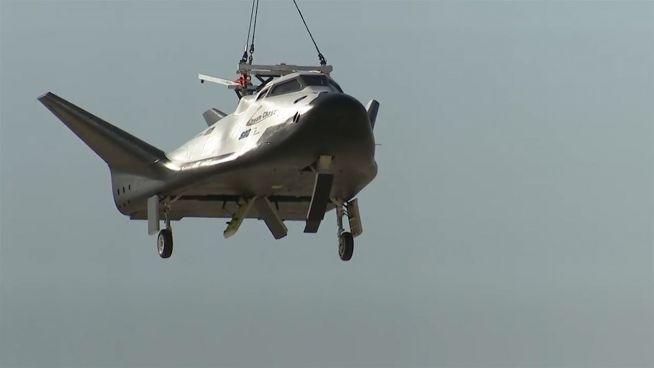 Meilenstein für die NASA: Dream Chaser hebt ab